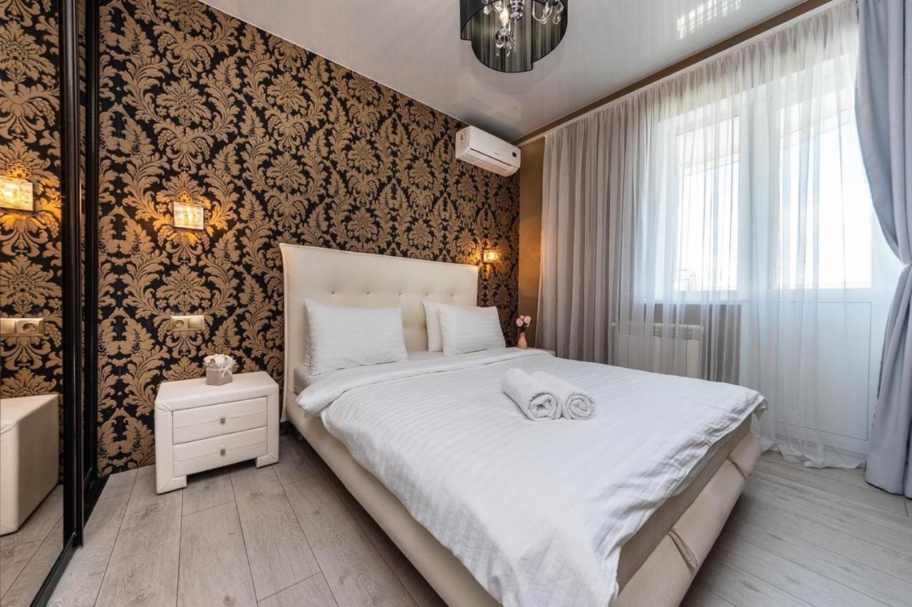 Fashionable Panoramic Apartments Dnieper. Obolon كييف المظهر الخارجي الصورة