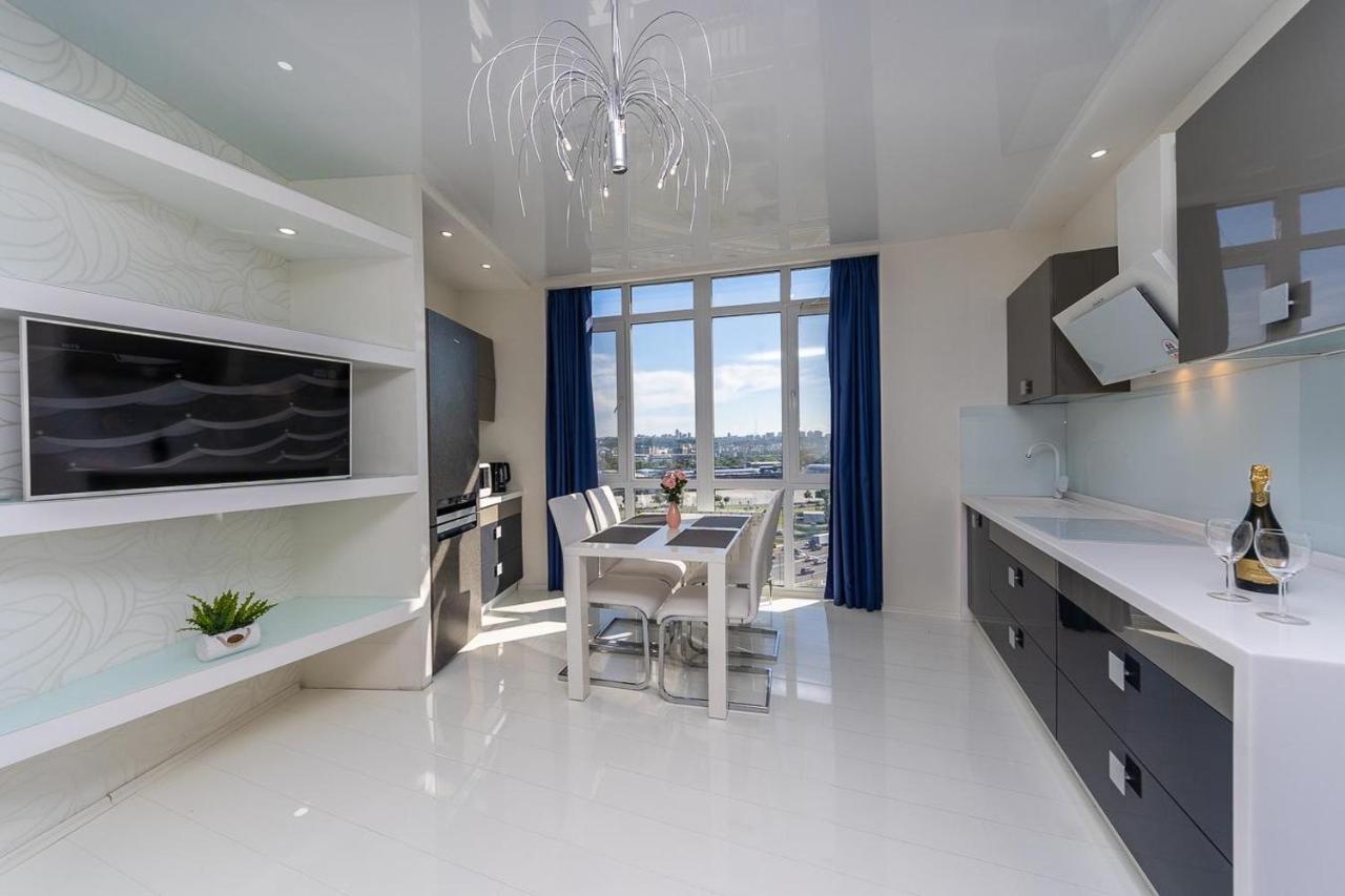 Fashionable Panoramic Apartments Dnieper. Obolon كييف المظهر الخارجي الصورة